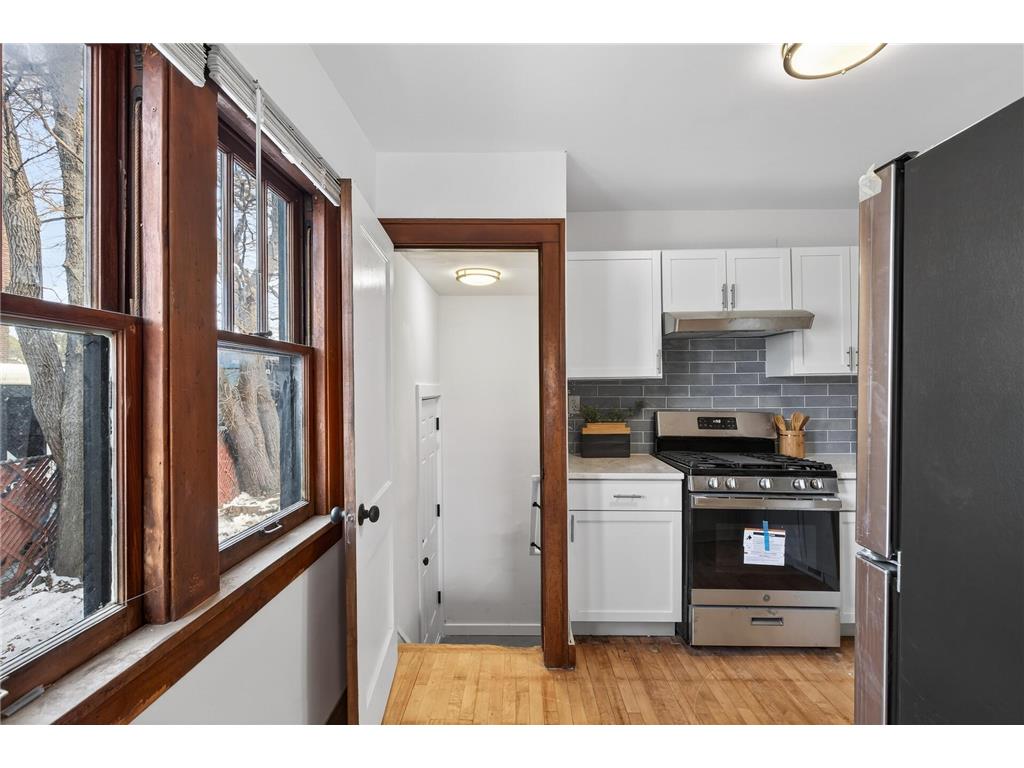 4334 Fremont Avenue N Minneapolis MN 55412 6823117 image8