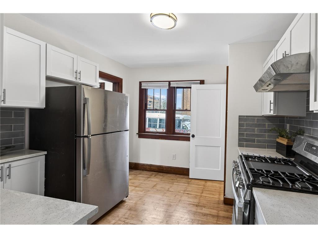 4334 Fremont Avenue N Minneapolis MN 55412 6823117 image9