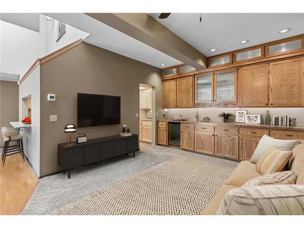 4334 Highland Drive Shoreview MN 55126 - Snail 7008353 image11