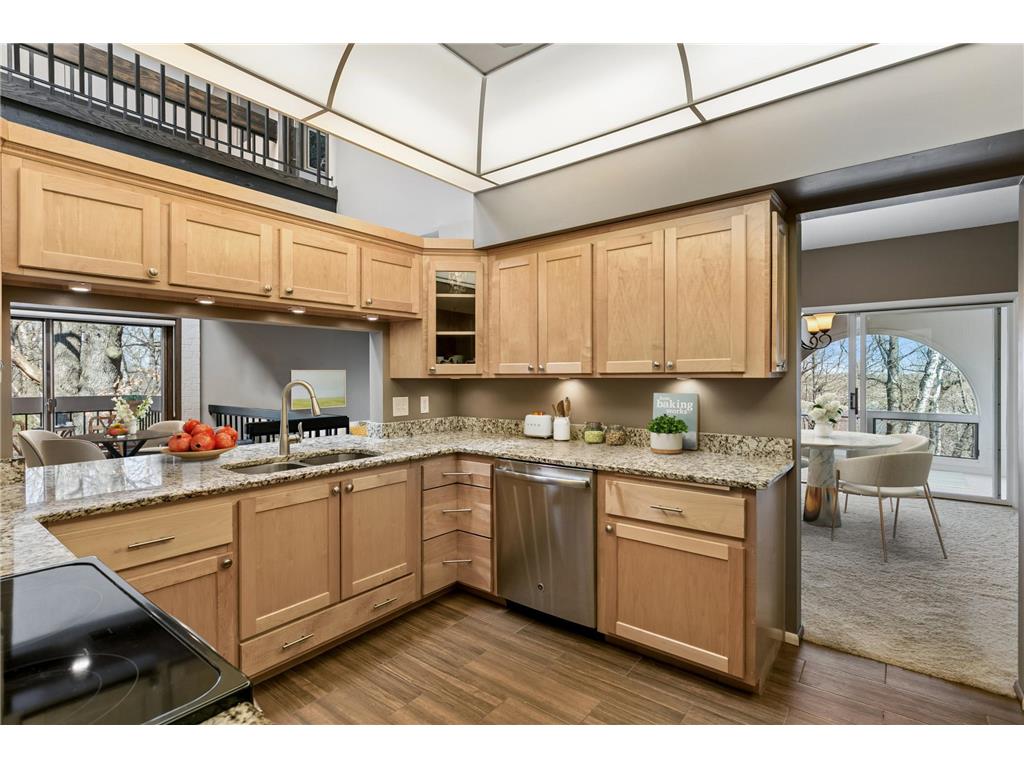 4334 Highland Drive Shoreview MN 55126 - Snail 7008353 image12