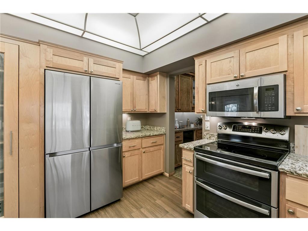 4334 Highland Drive Shoreview MN 55126 - Snail 7008353 image13