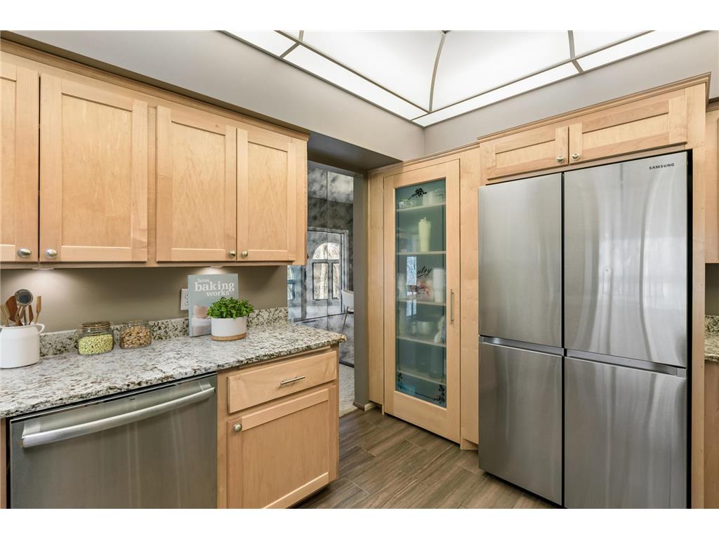 4334 Highland Drive Shoreview MN 55126 - Snail 7008353 image14