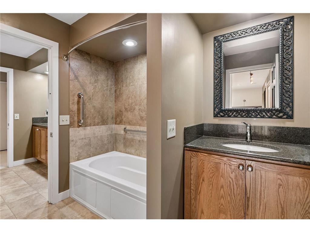 4334 Highland Drive Shoreview MN 55126 - Snail 7008353 image28
