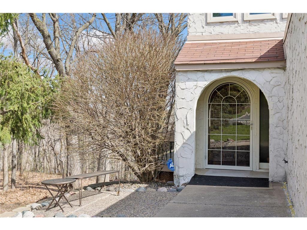 4334 Highland Drive Shoreview MN 55126 - Snail 7008353 image3
