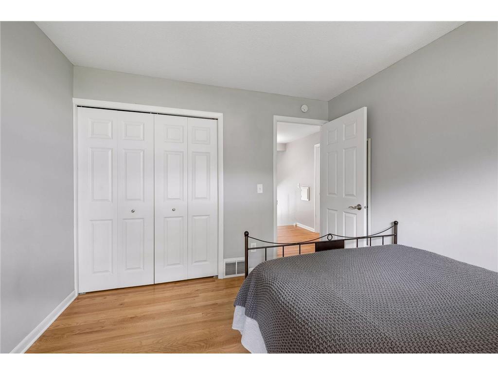 4337 3rd Avenue S Minneapolis MN 55409 7102432 image20