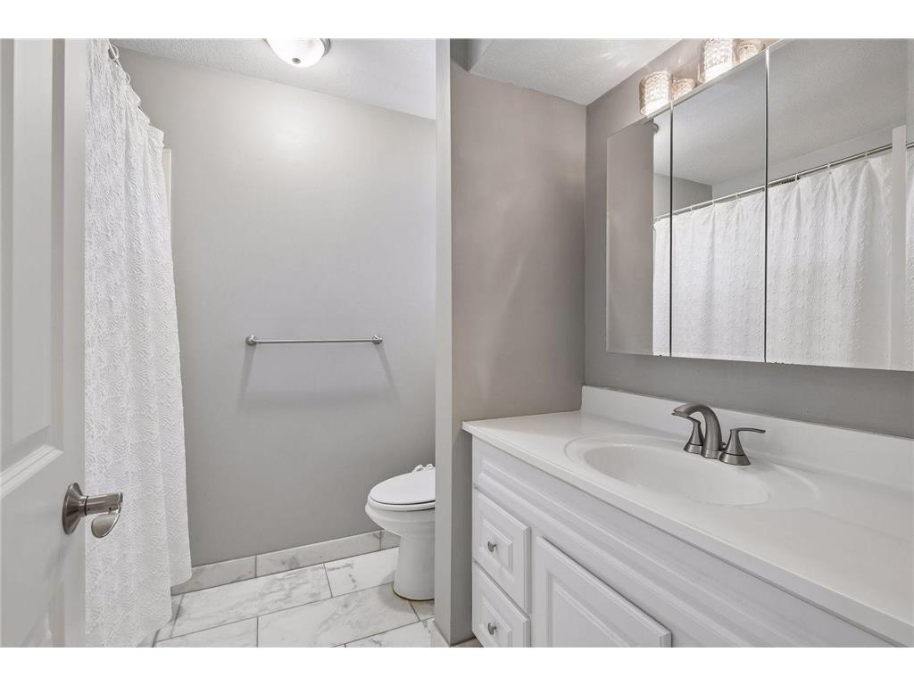 4337 3rd Avenue S Minneapolis MN 55409 7102432 image25