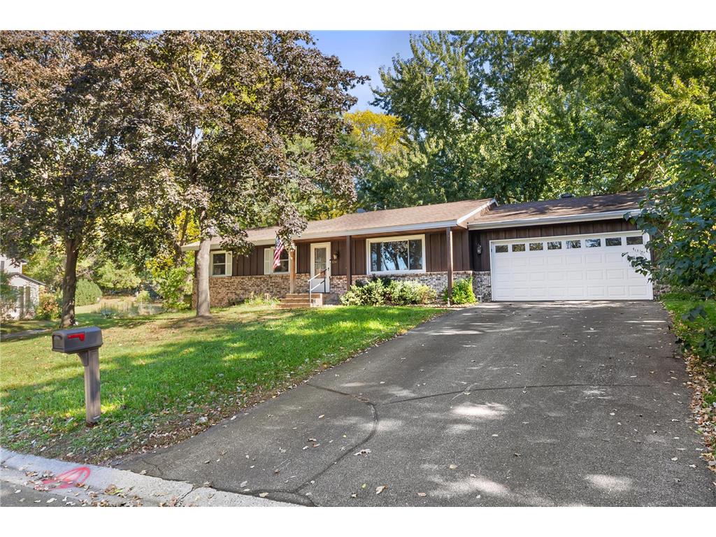 4338 Dunrovin Lane Eagan MN 55123 - Carlson 6789549 image1
