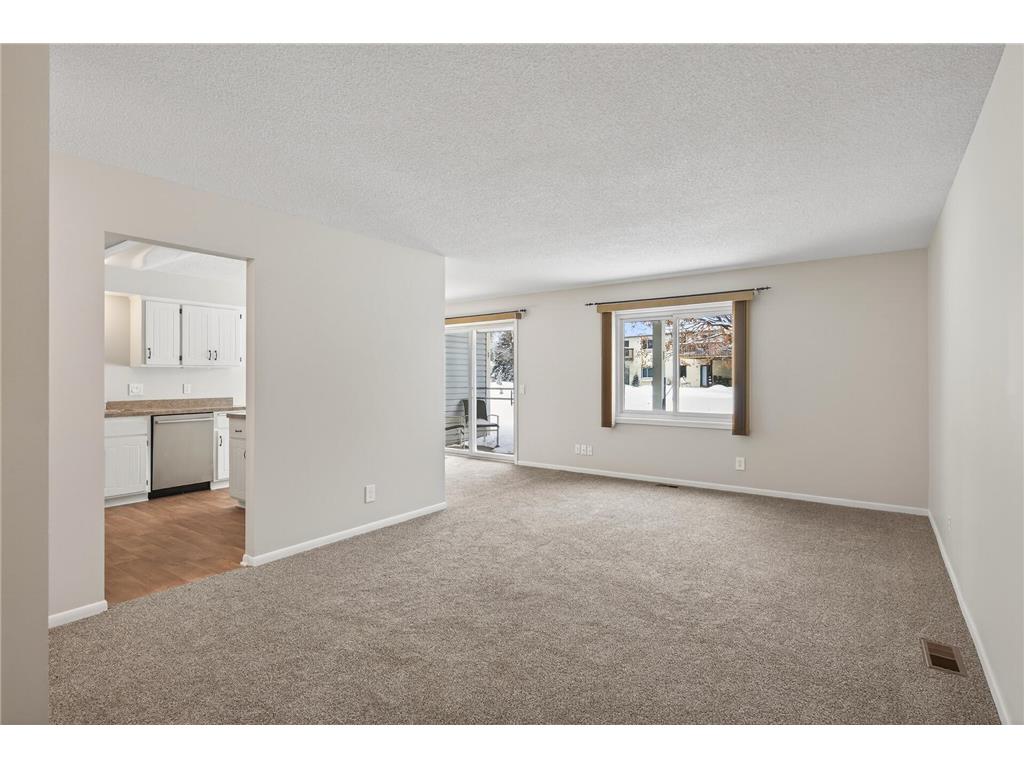 4339 Buckingham Court #1106 Vadnais Heights MN 55127 7000341 image3