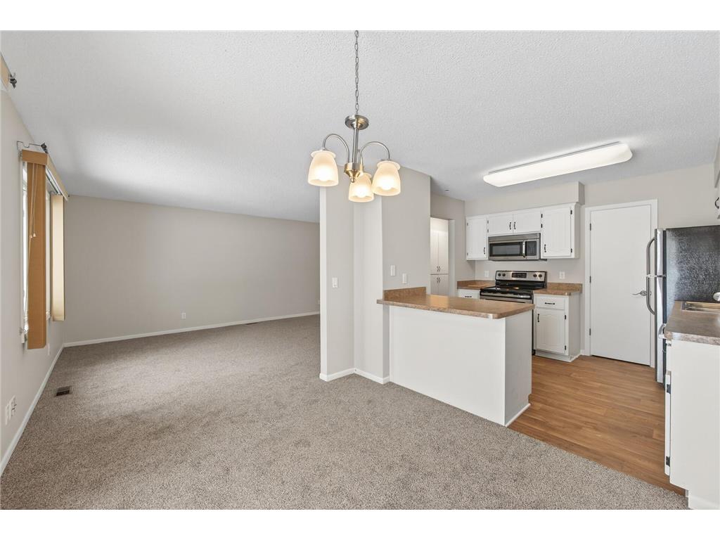 4339 Buckingham Court #1106 Vadnais Heights MN 55127 7000341 image7