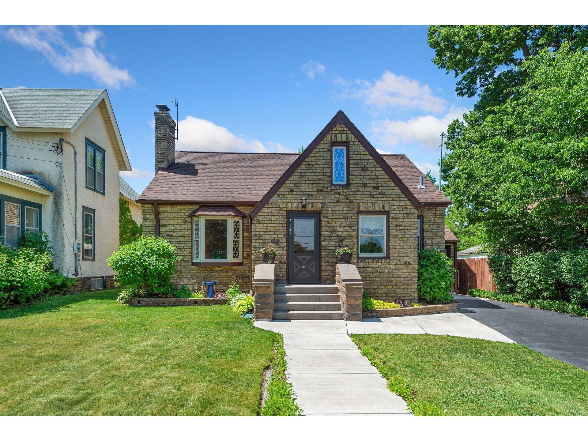 4339 W Broadway Avenue, Robbinsdale, MN 55422 MLS 5763486 Edina Realty