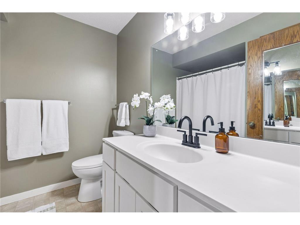 434 E 11th Street #J New Richmond WI 54017 7073733 image26