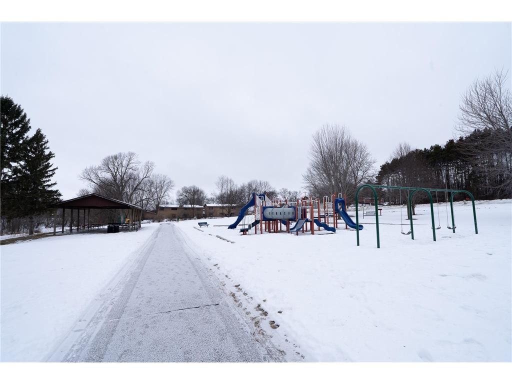 434 E 11th Street #L New Richmond WI 54017 - Paperjack Creek 7008211 image44