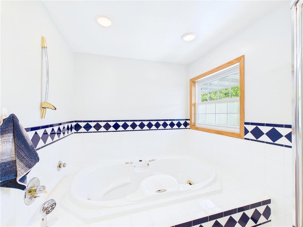 4340 Rustic Place Shoreview MN 55126 7010814 image19
