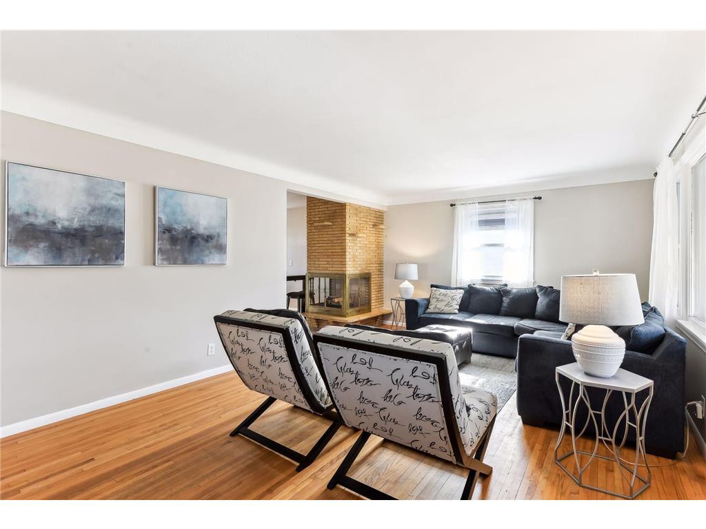 4342 France Avenue N Robbinsdale MN 55422 6460274 image1