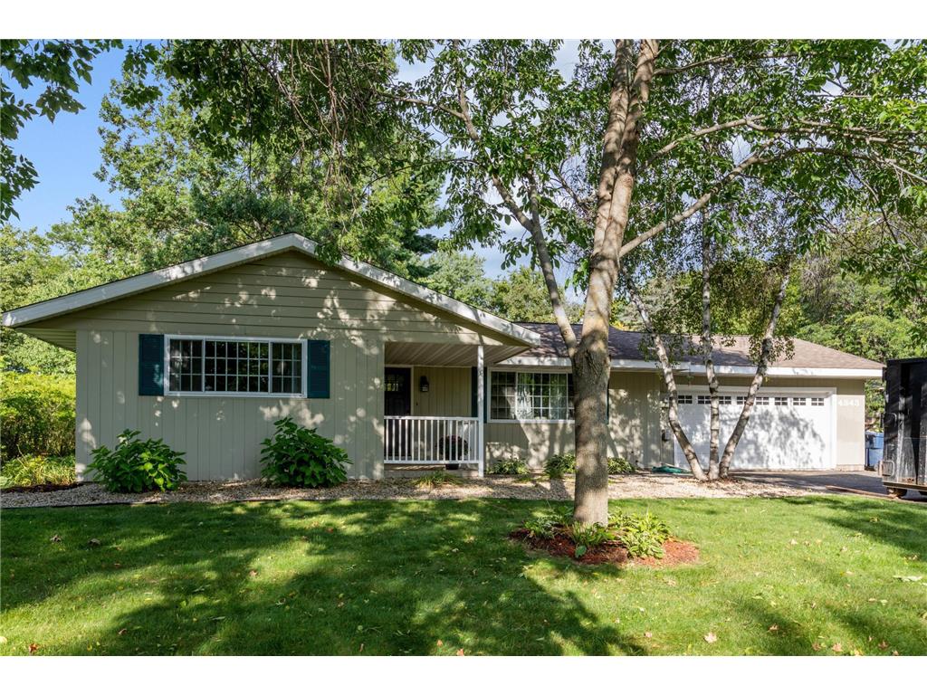 4343 Sequoia Drive, Eagan, MN 55122 MLS 6255362 Edina Realty