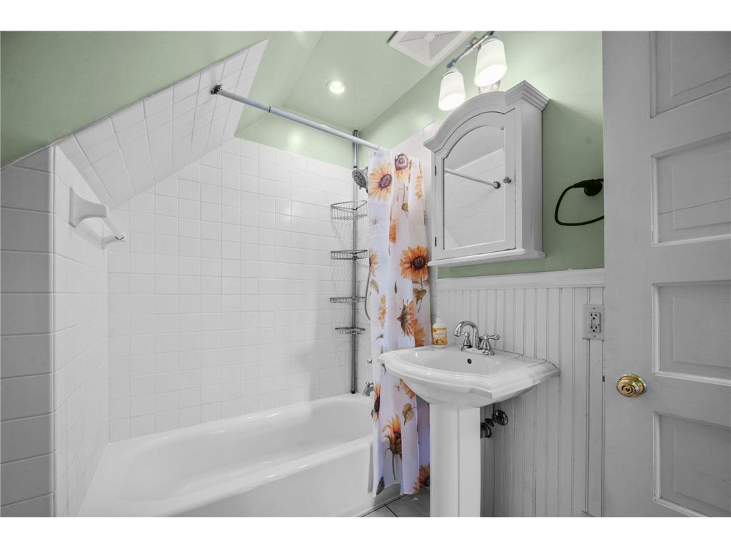 4347 6th Street NE Columbia Heights MN 55421 7074089 image35