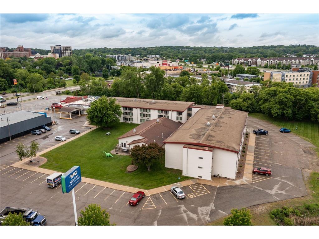 435 16th Avenue NW Rochester MN 55901 6722169 image3