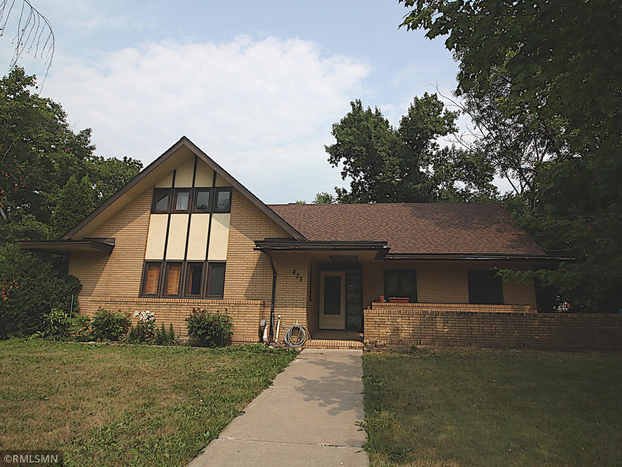 435 Central Avenue S, Milaca, MN 56353 MLS 6071882 Edina Realty