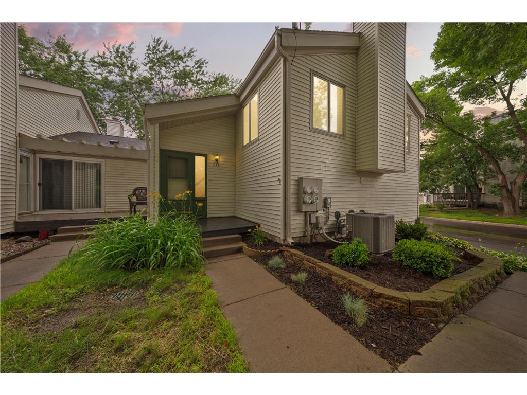 435 Fontaine Court Woodbury MN 55125 7099724 image1