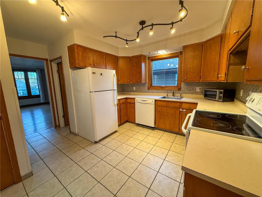 435 Harrison Street Lewiston MN 55952 7046808 image11