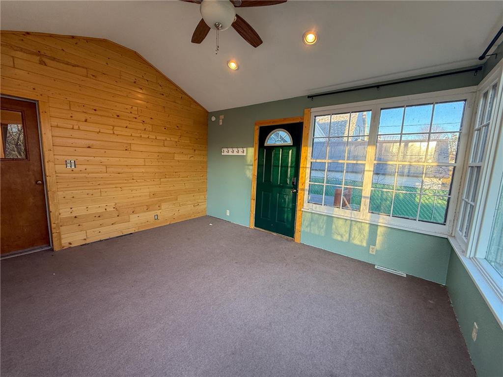 435 Harrison Street Lewiston MN 55952 7046808 image16