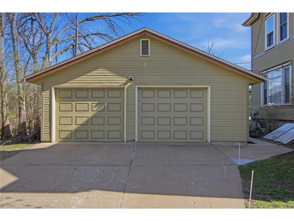 435 Jefferson Street Eau Claire WI 54701 7058101 image11