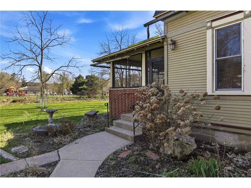 435 Jefferson Street Eau Claire WI 54701 7058101 image12
