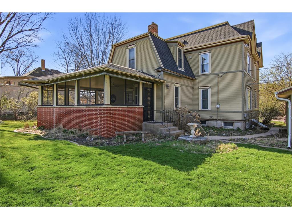 435 Jefferson Street Eau Claire WI 54701 7058101 image16