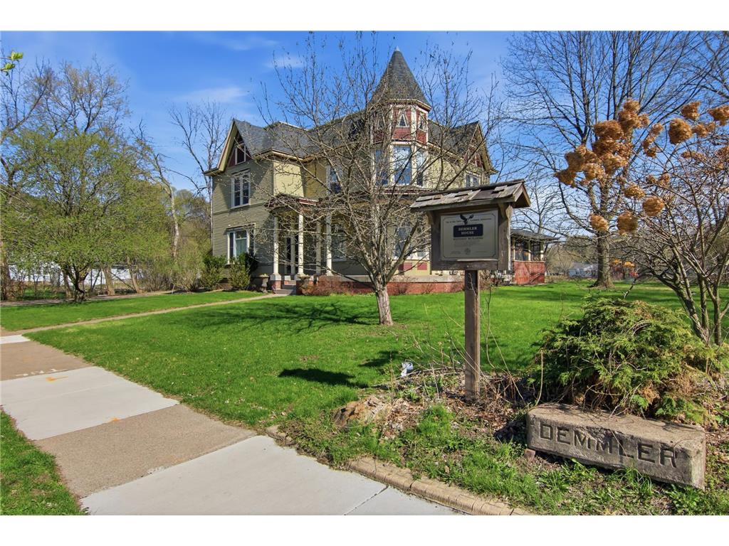 435 Jefferson Street Eau Claire WI 54701 7058101 image5