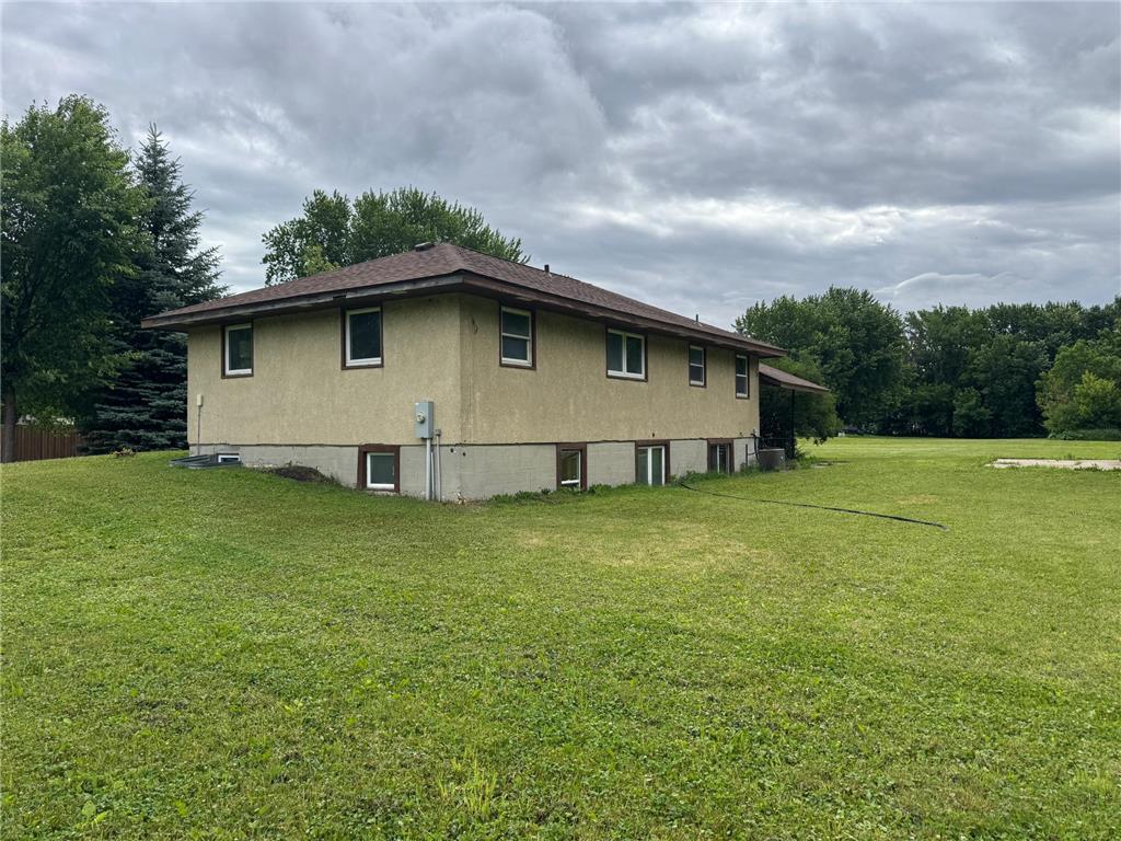 435 W Ottawa Street Le Center MN 56057 7093808 image21