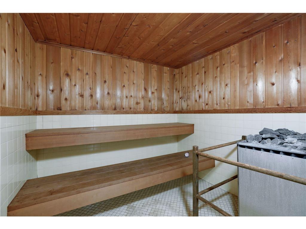 4350 Brookside Court #108 Edina MN 55436 - Minnehaha Creek 6822217 image20