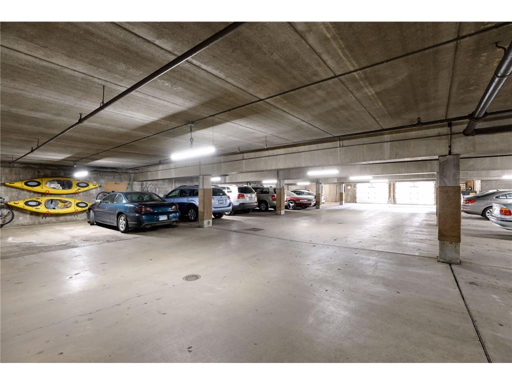 4350 Brookside Court #108 Edina MN 55436 - Minnehaha Creek 6822217 image21