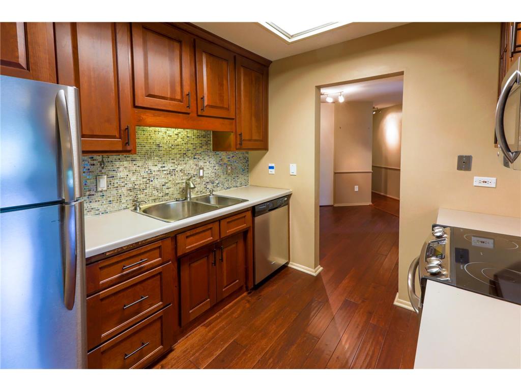 4350 Brookside Court 111, Edina, MN, 55436 MLS 6170789 Edina Realty