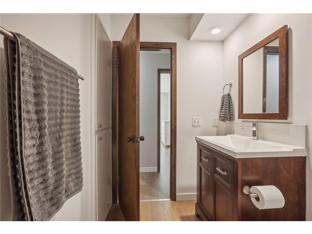 4350 Brookside Court #114 Edina MN 55436 6804325 image18