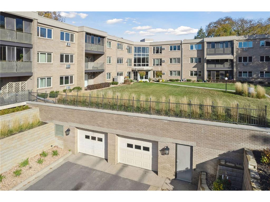 4350 Brookside Court #114 Edina MN 55436 6804325 image21