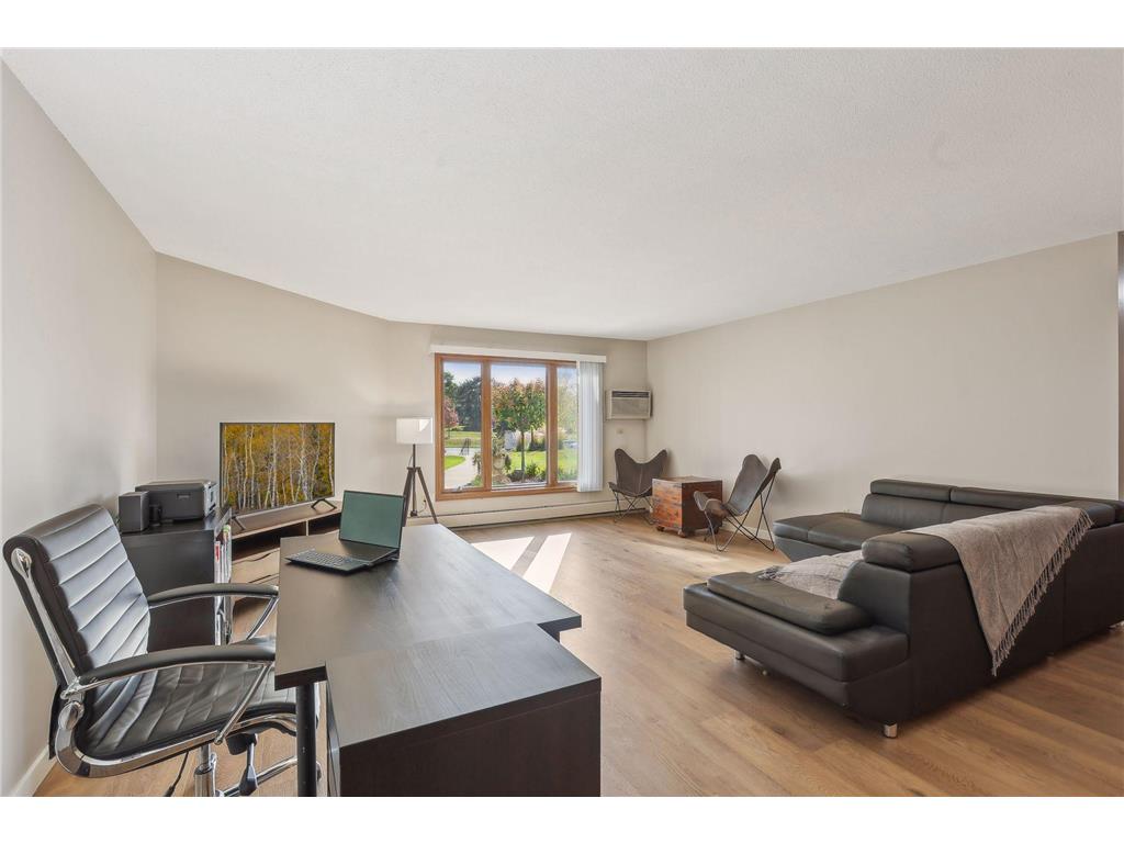 4350 Brookside Court #114 Edina MN 55436 6804325 image3