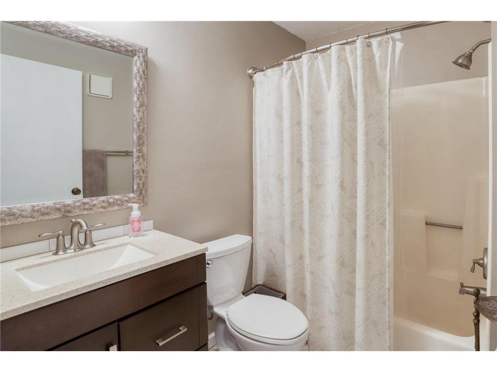 4350 Trenton Lane N #104 Plymouth MN 55442 7017425 image12
