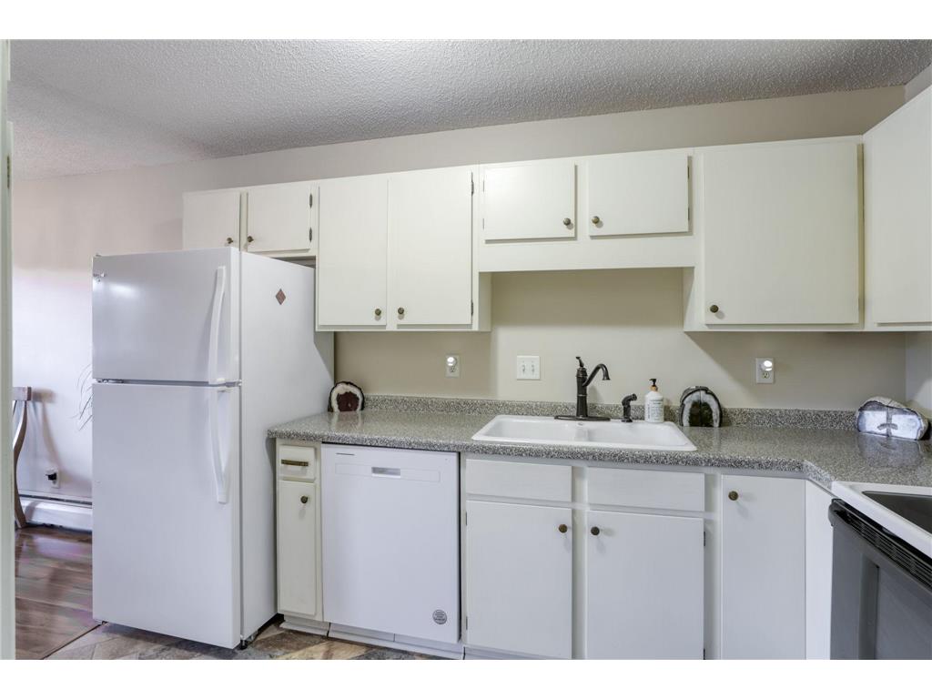 4350 Trenton Lane N #104 Plymouth MN 55442 7017425 image7