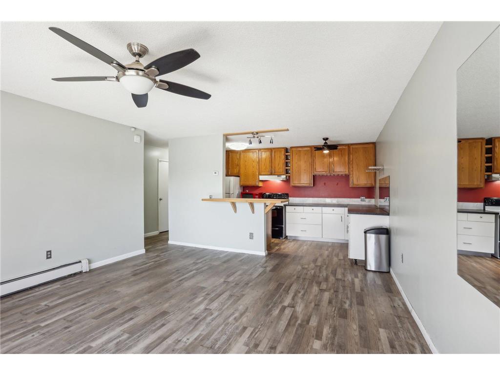 4351 Parklawn Avenue #104E Edina MN 55435 6696417 image1