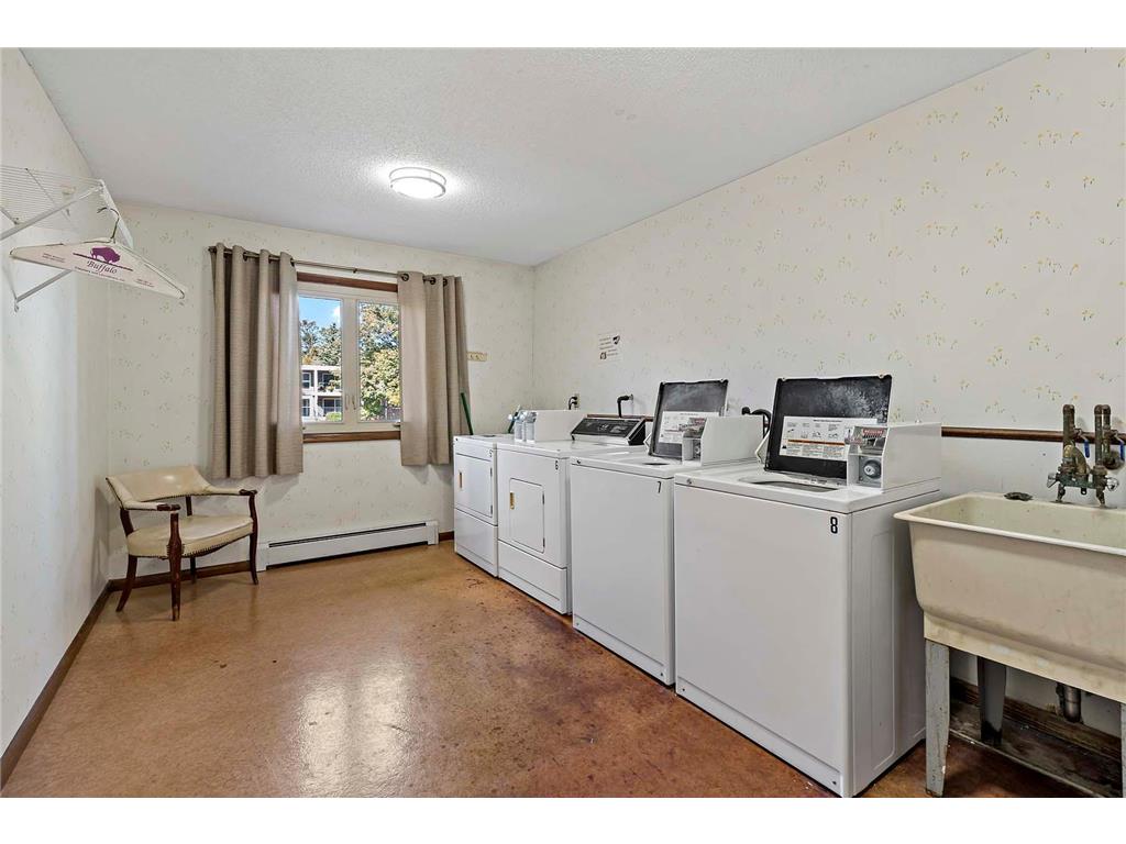 4351 Parklawn Avenue #105E Edina MN 55435 6793476 image18