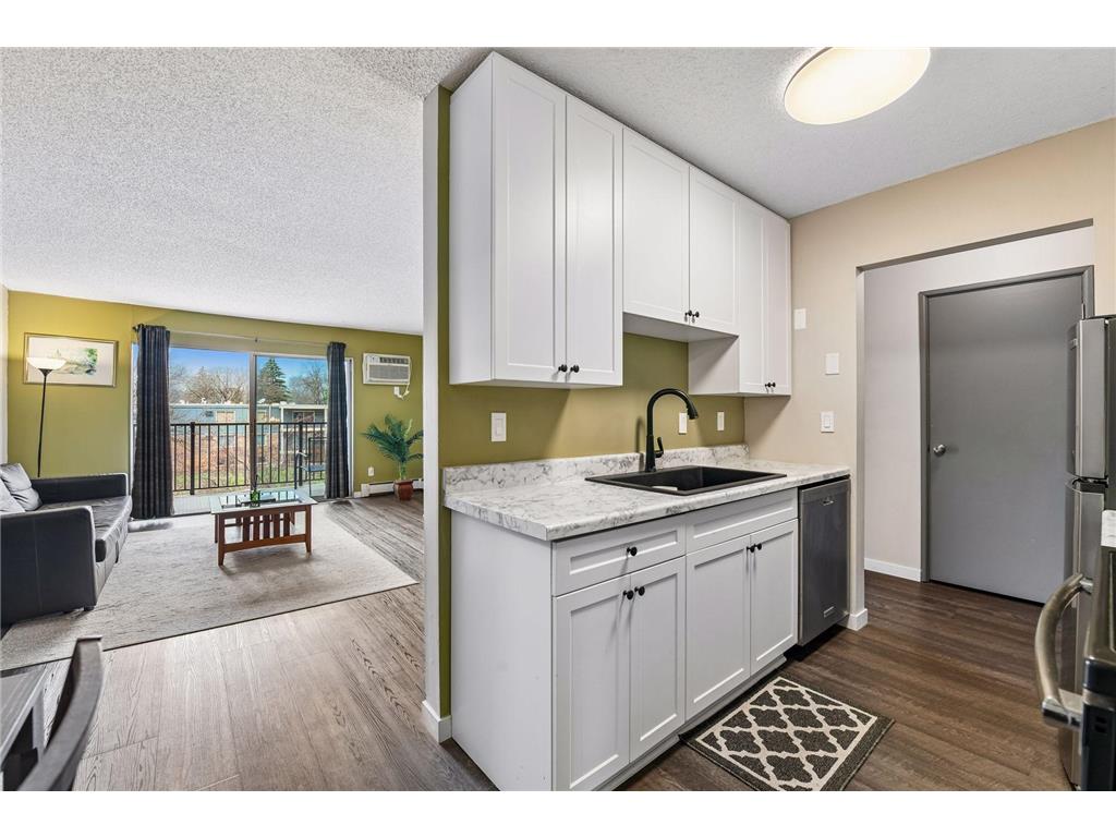 4351 Parklawn Avenue #205E Edina MN 55435 7056327 image10