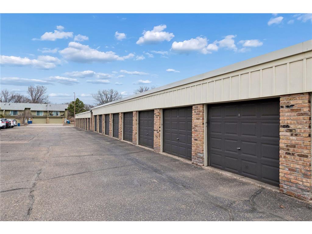 4351 Parklawn Avenue #205E Edina MN 55435 7056327 image26