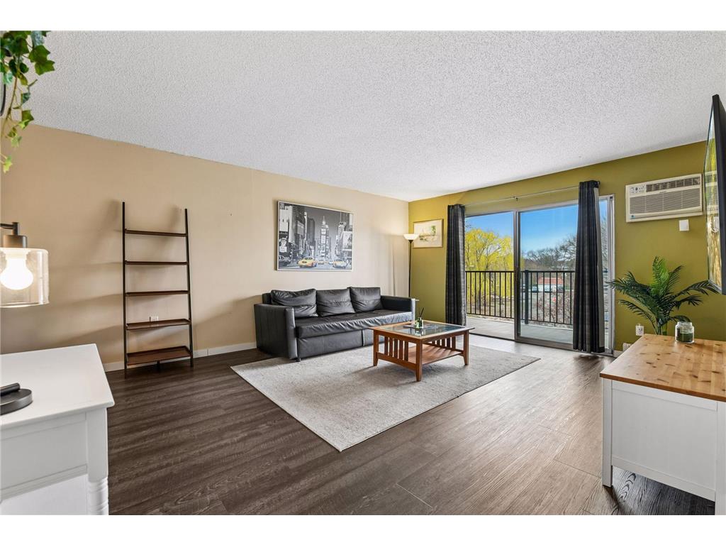 4351 Parklawn Avenue #205E Edina MN 55435 7056327 image5
