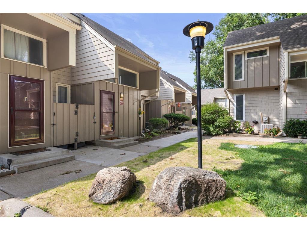 4352 4th Avenue S Minneapolis MN 55409 6772383 image1