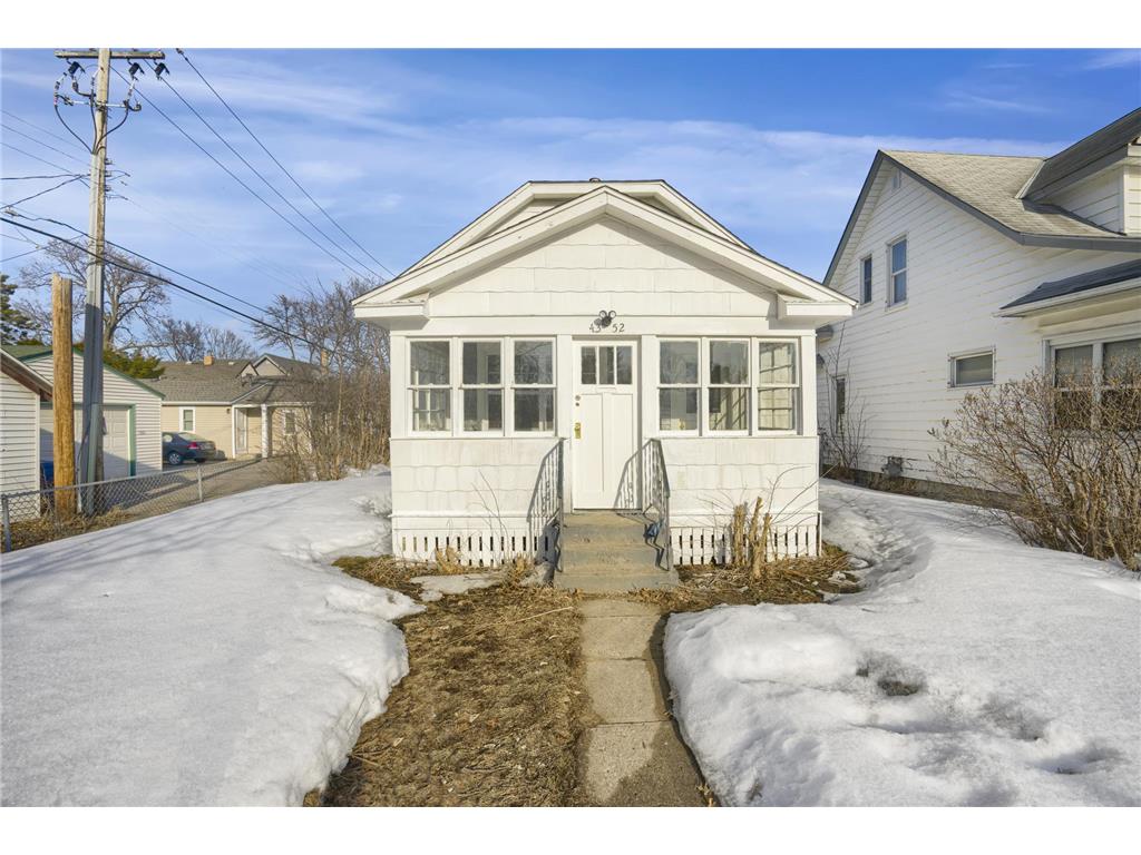 4352 Irving Avenue N Minneapolis MN 55412 6347063 image1