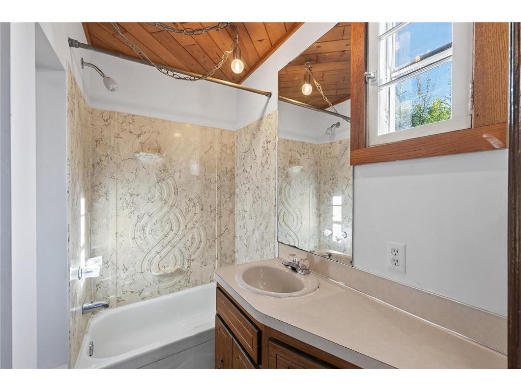 4353 Main Street NE Columbia Heights MN 55421 6792065 image19