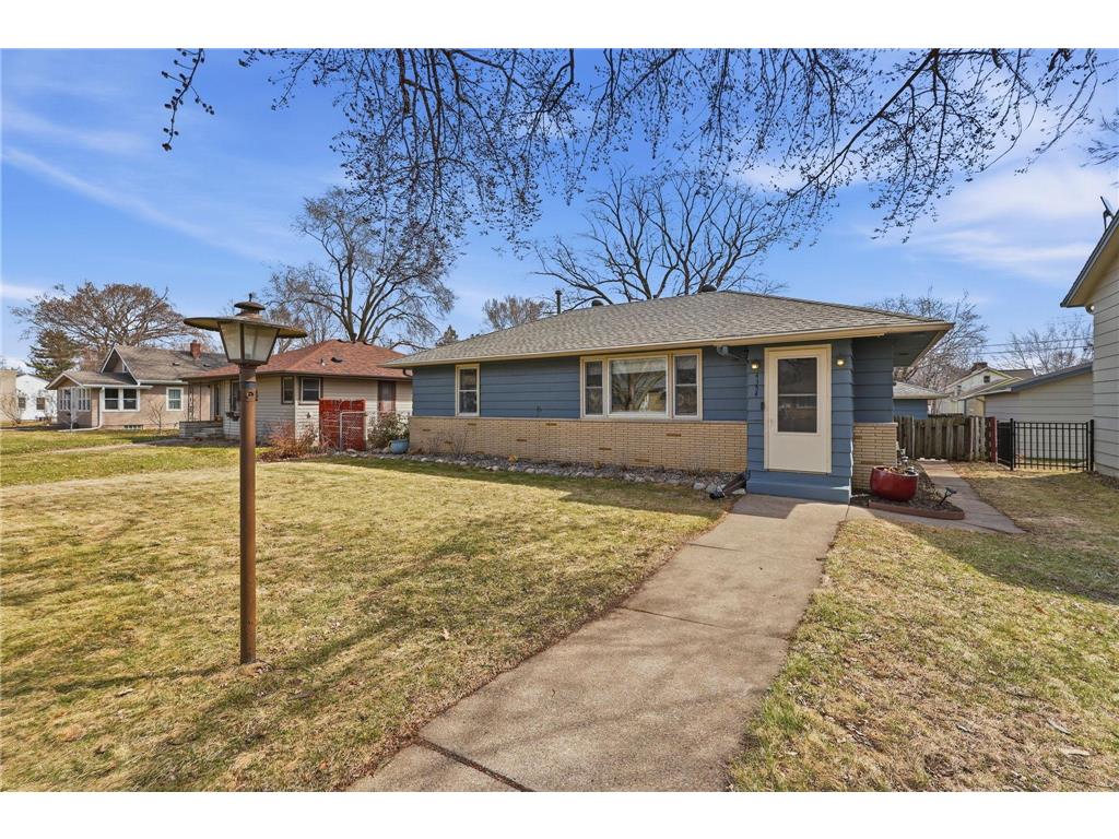 4354 Brunswick Avenue N Crystal MN 55422 7049247 image1
