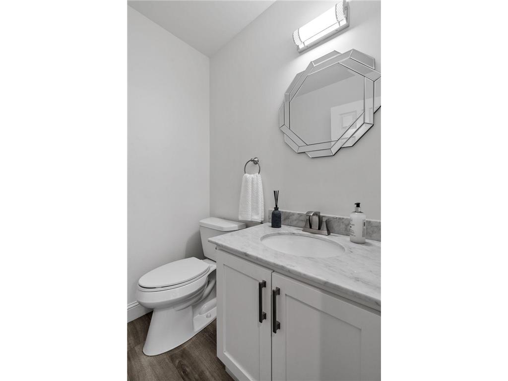 4354 Chowen Avenue S Minneapolis MN 55410 7066419 image12