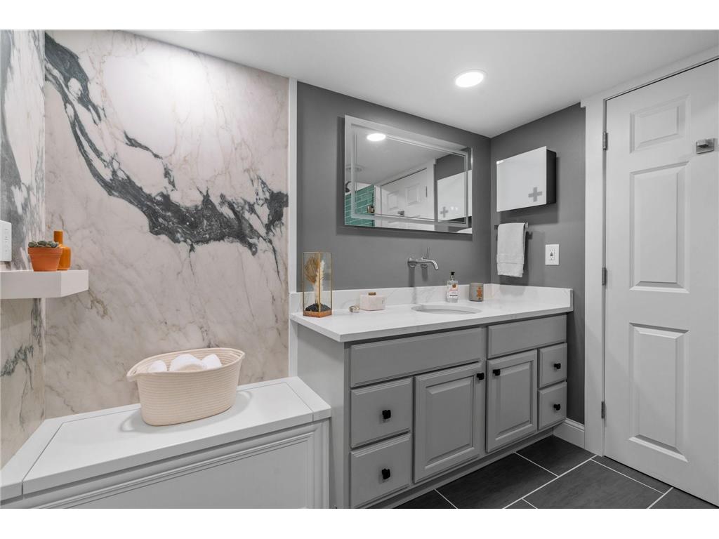 4354 Chowen Avenue S Minneapolis MN 55410 7066419 image26