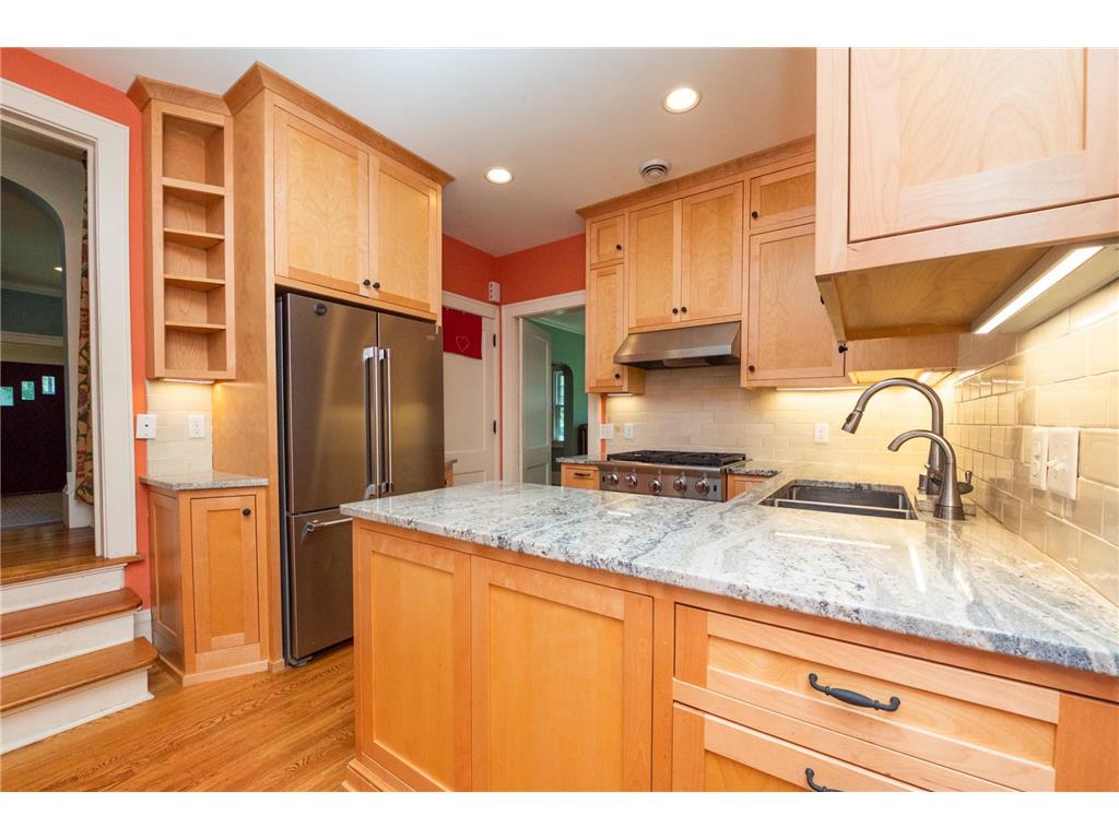 4354 Garfield Avenue Minneapolis MN 55409 7089483 image16